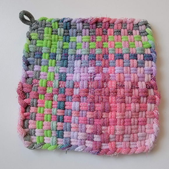 New Handmade Green Lime Pink Violet Pot Holder Hotpad 5.25" x 5.25" Cottage Folk - Picture 1 of 10